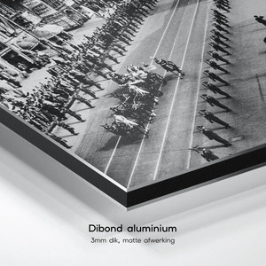 Historische foto poster: Koninklijk bezoek op de Damrak, Amsterdam (1955)