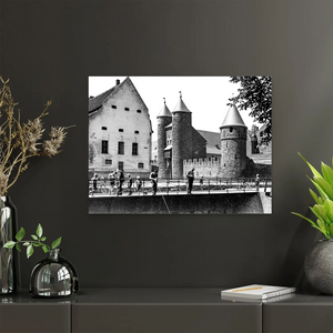 Het Pesthuis en de Helpoort | Maastricht | 1940 — aan de muur