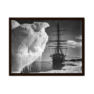 De Terra Nova bij een ijsberg | Antarctica | ca. 1911 — ingelijste poster