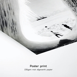 De Terra Nova gezien door een ijsgrot | Antarctica | 1911 — poster print