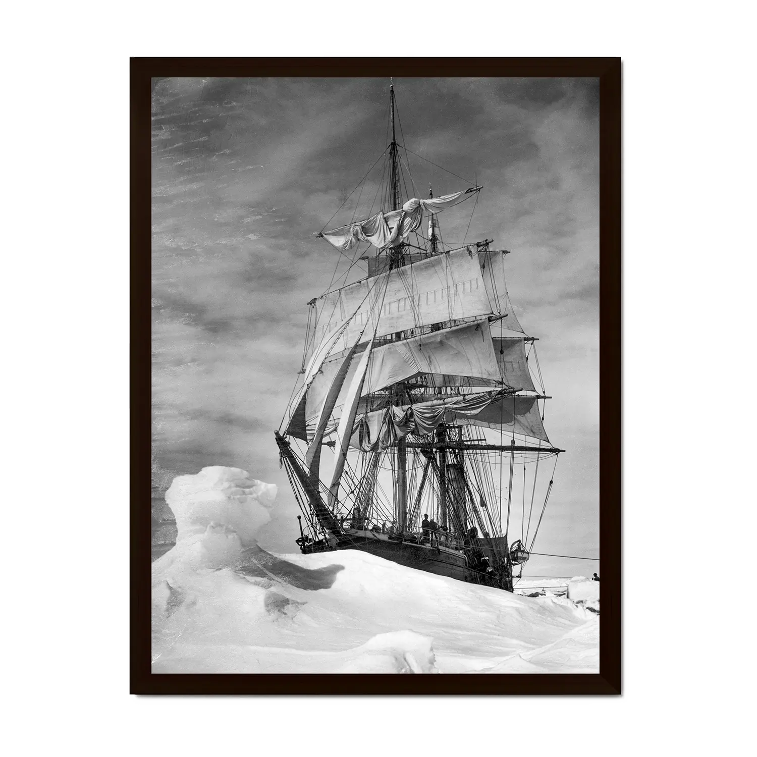De Terra Nova in het pakijs | Antarctica | ca. 1911 — ingelijste poster