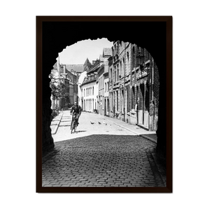 Door de Helpoort | Maastricht | 1940 — ingelijste poster