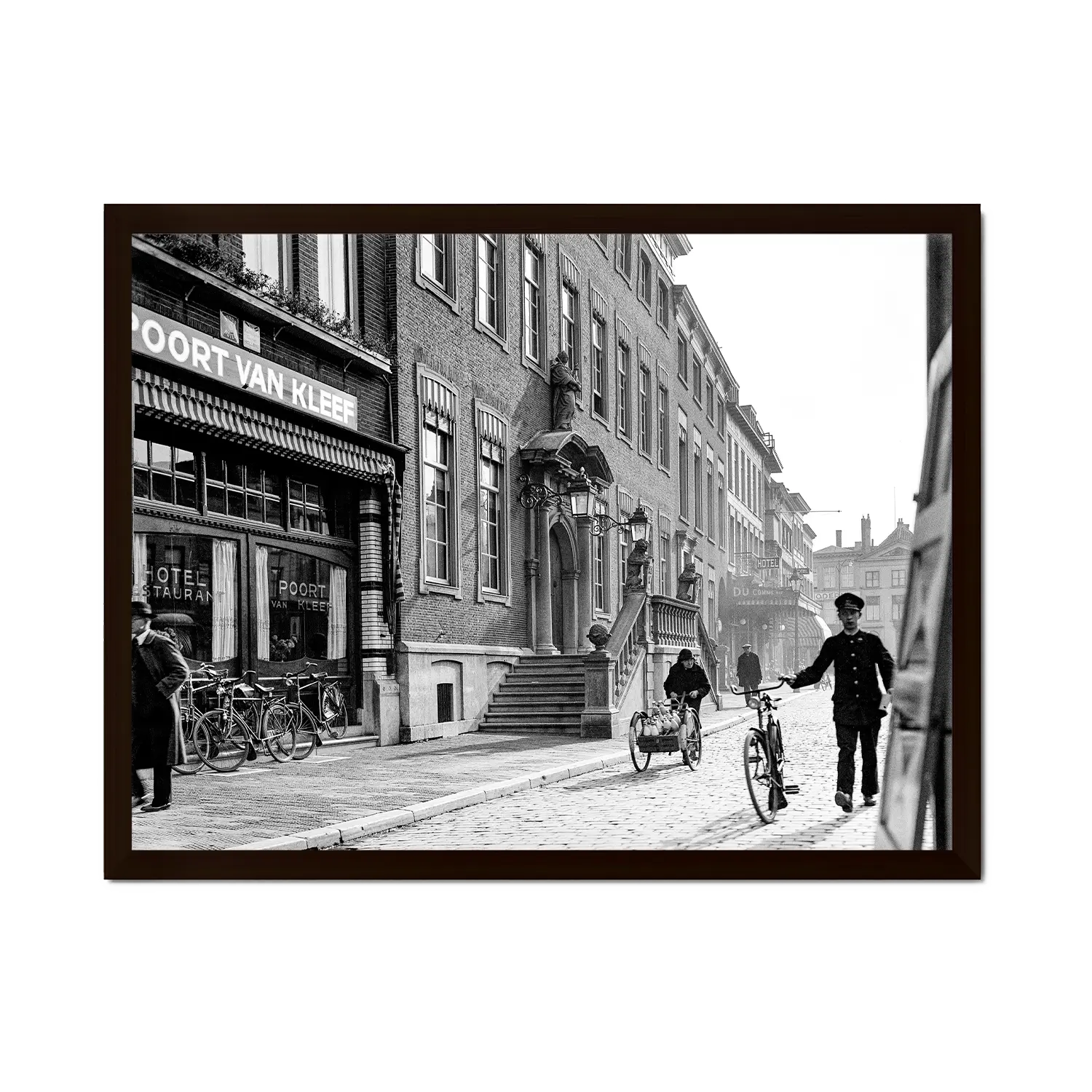 Voor de Poort van Kleef | Breda | 1937 — ingelijste poster